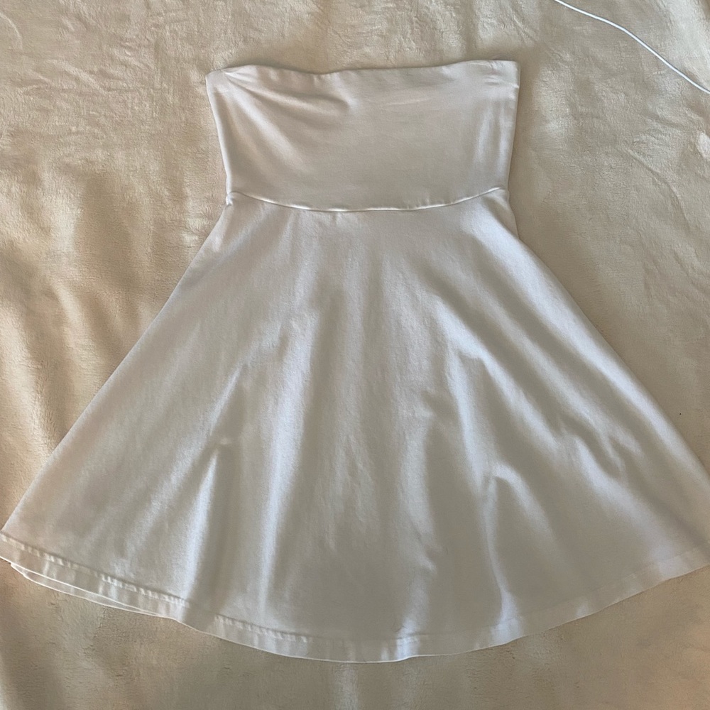 Express strapless flowy white dress